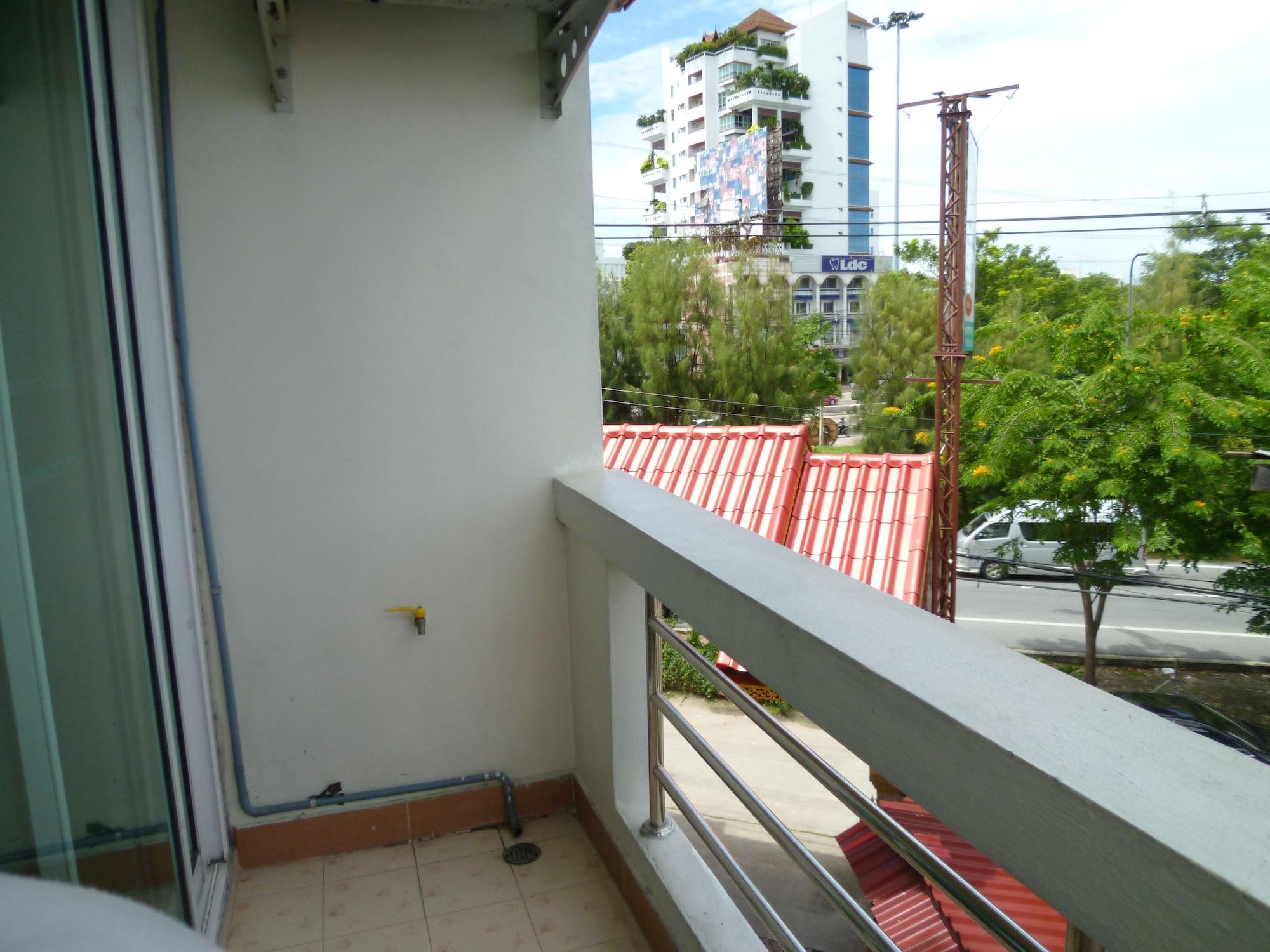 Vanlisut Hotel Ngamwongwan Nonthaburi Exterior foto